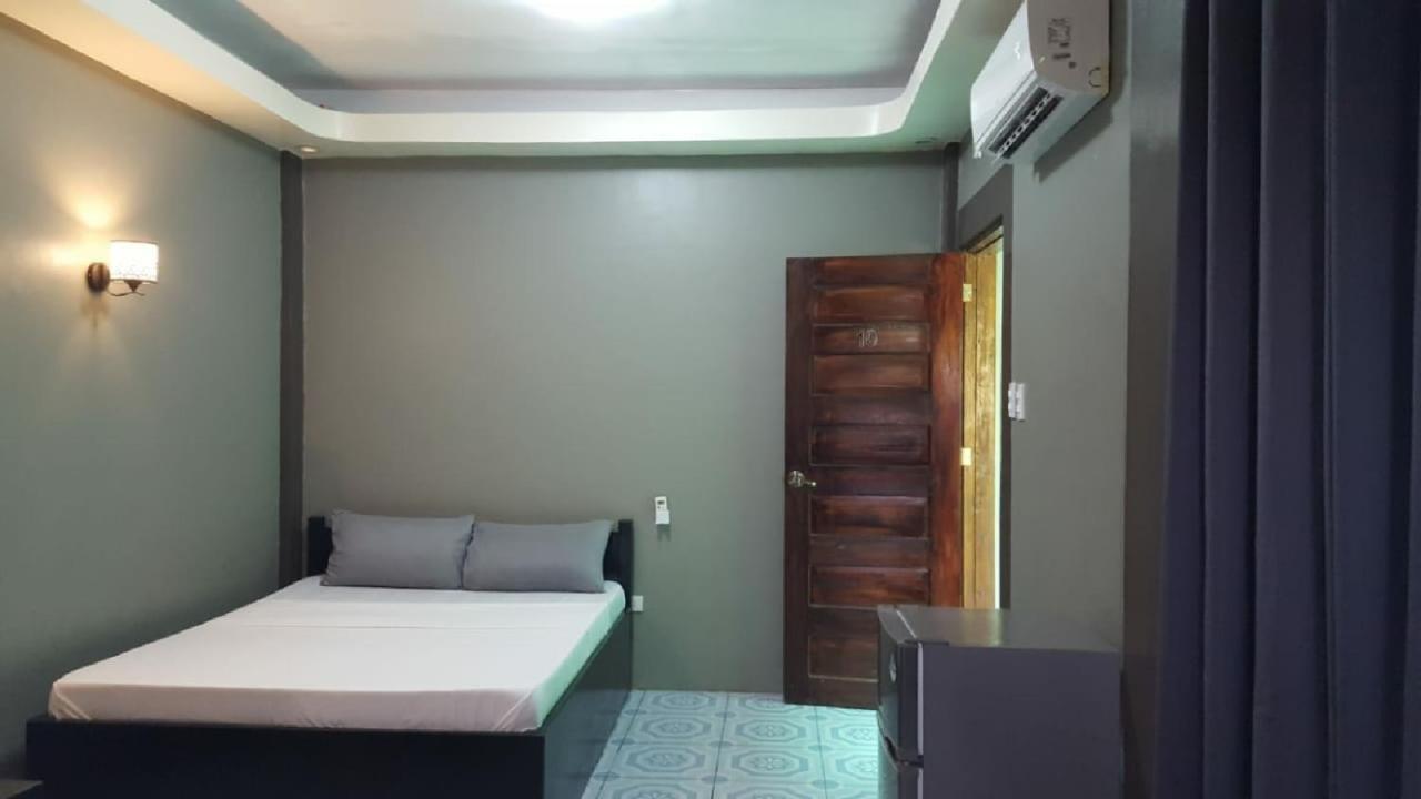 Panci'S Guesthouse Puerto Galera Bagian luar foto